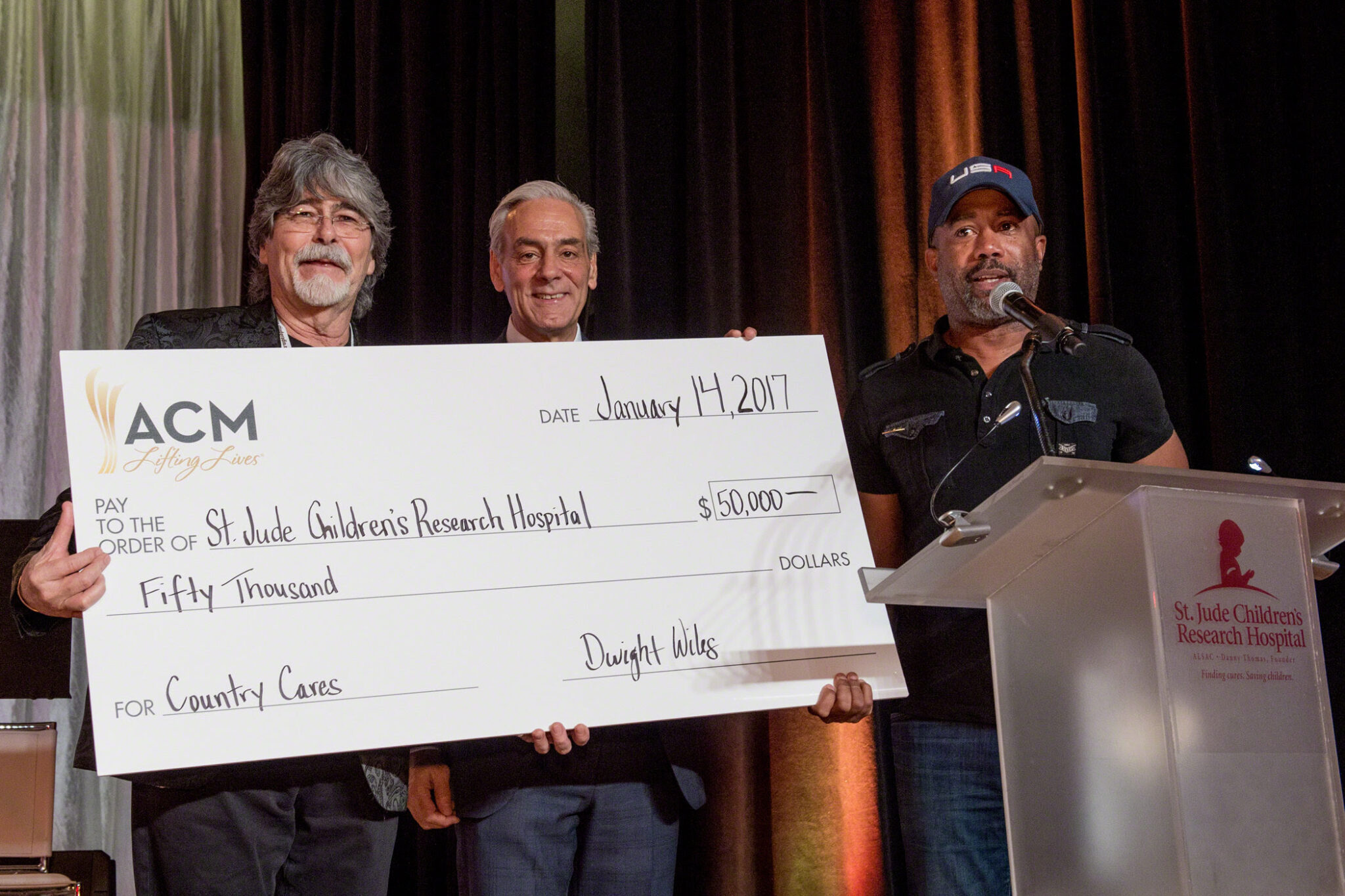 St. Jude Children’s Research Hospital® Honors Country Music Artist