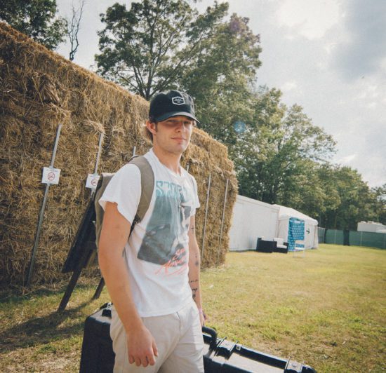 Tucker Beathard Hooks Audiences At Sold-Out Nashville Show and Bonnaroo ...