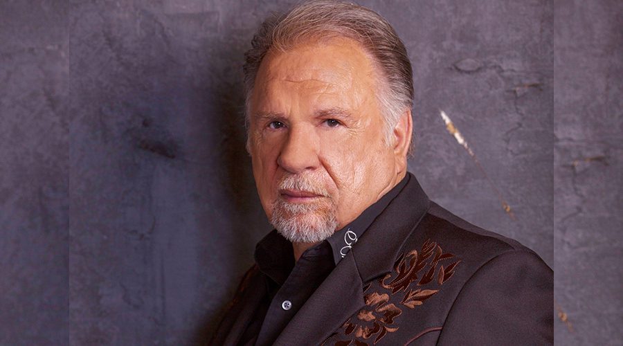 Gene Watson Releases 'Outside the Box' - The Country Note