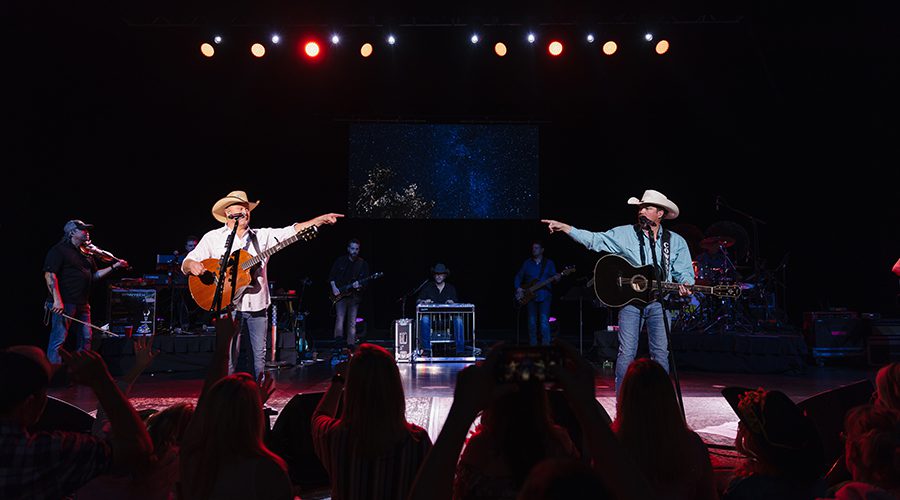 Tracy Lawrence and Clay Walker Celebrate Back-to-Back Sell-Out Weekends ...