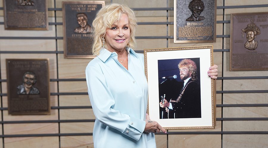 Lorrie Reflects on Country Music Hall of Fame Induction of Keith